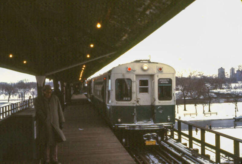 19770100 12 CTA South Side L @ Jackson Park