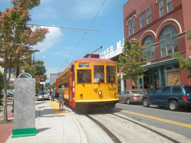 20050816 09 CATS 408 President Clinton Ave. @ Commerce St.