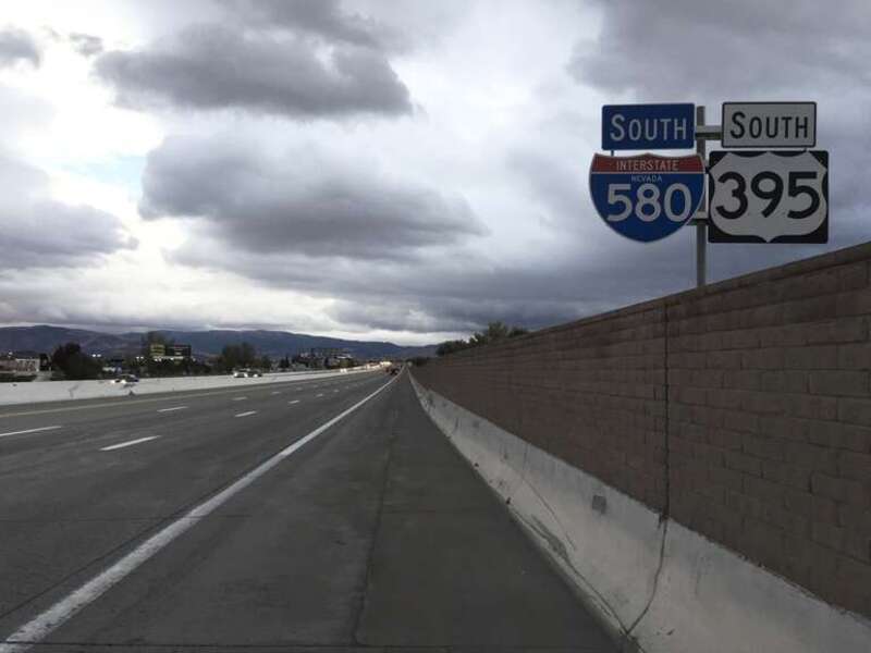 First reassurance signs along southbound Interstate 580 (and U.S. Route 395) in Reno, Nevada