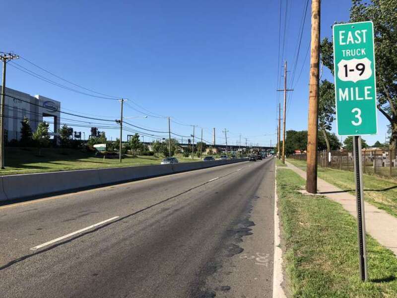 View north along U.S. Route 1 Truck and U.S. Route 9 Truck between Duncan Avenue and Sip Avenue in Jersey City, Hudson County, New Jersey