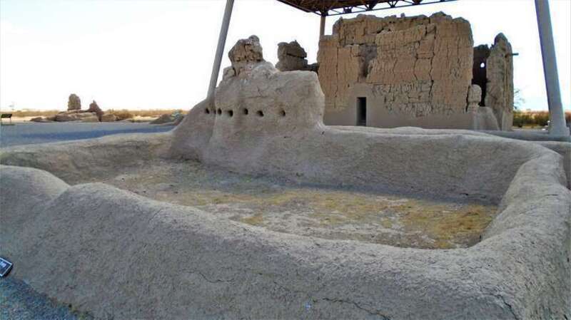Casa Grande Ruins National Monument, located at 1100 West Ruins Road in Coolidge, Pinal County, Arizona, is an archaeological site and ruins of the Pre-Columbian Hohokam culture dating from c.12th century-15th century. &quot;Casa Graade&quot; (Big House) is