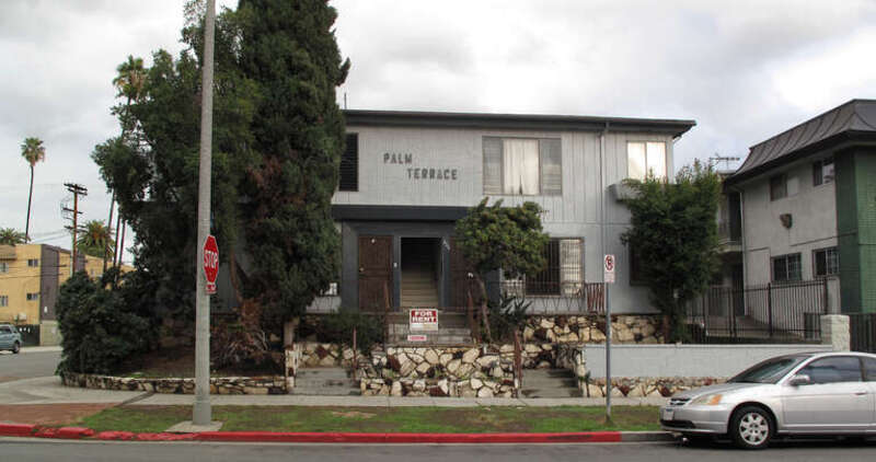 Apartment building at 400 S. St. Andrews Place, Los Angeles, CA