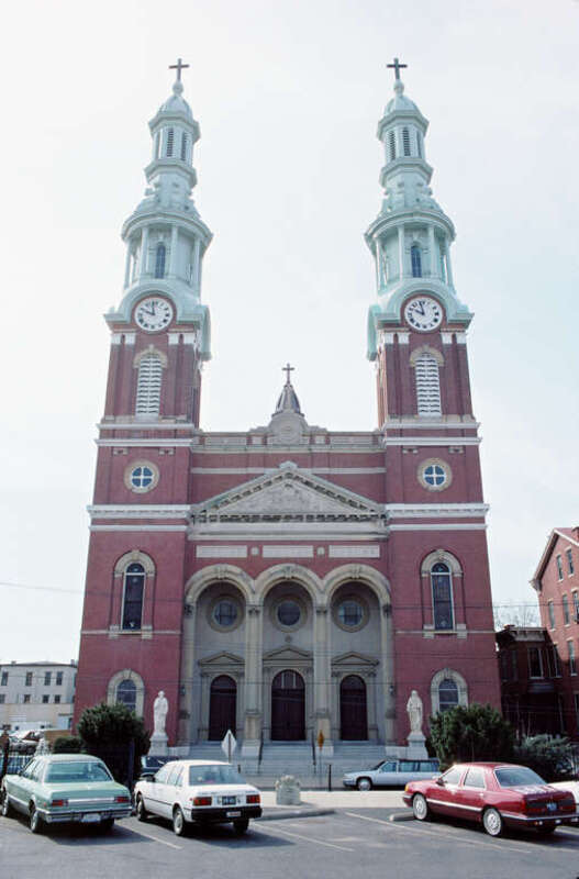 Mother of God Catholic Church (built 1870-1871 in an Italian Renaissance basilica style).
.
119 West 6th St..
Covington, Kentucky.
Mar. 1988.
.
file # 88c144.
35 mm Kodachrome.
Plustek OpticFilm 7600i.
Siverfast 8.
Picture Window 6.
unsharp mask
