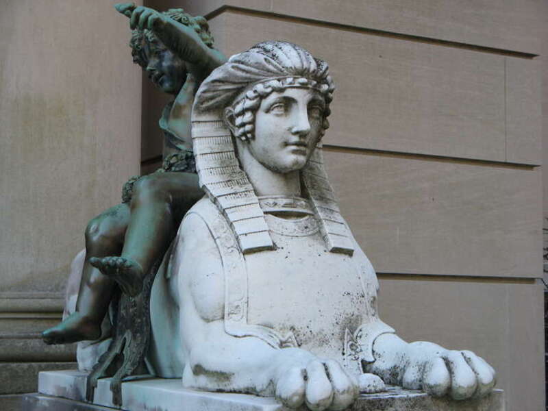 A sphinx hanging out in front of The Elms.