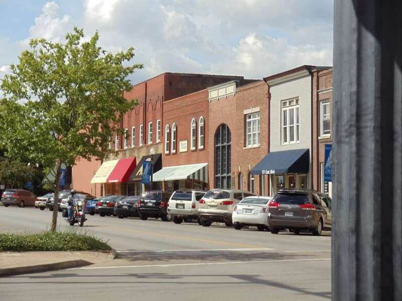 East Main Street Historic District, Roughly E. Main, E. Lytle, College, University, and E. Vine Sts. Murfreesboro