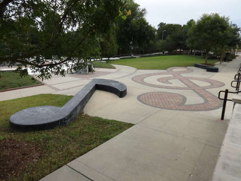 Eighth note and a treble clef, Ray Charles Plaza
