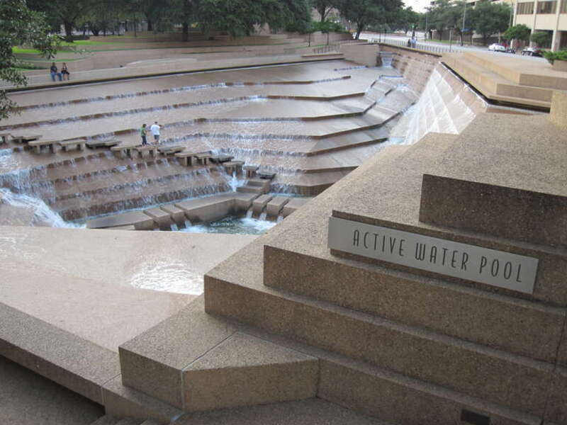 Fort Worth Water Gardens Active Pool2