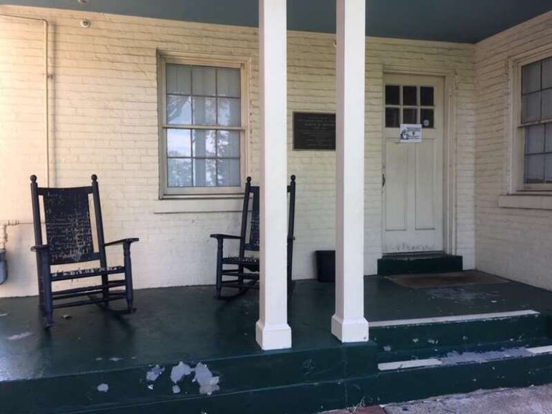 A porch with two rocking chairs
Frederick Douglass Caretakers Cottage
Keywords: nps; national park service; nace; national capital parks east; dc; district of columbia; washington; frdo; frederick douglass national historic site; caretakers cottage