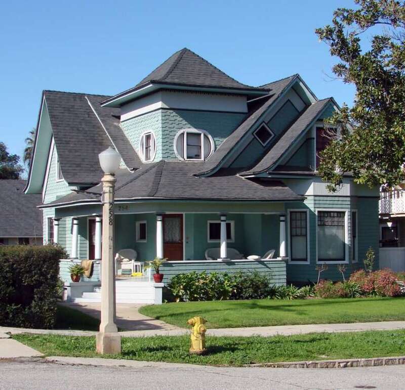 (1 in a multiple picture set)
Years ago, before television and the internet, folks spent the evening out on their front porch.  They would greet their neighbors walking by, and perhaps invite them up for a cool drink.  Sounds good, doesn't it?