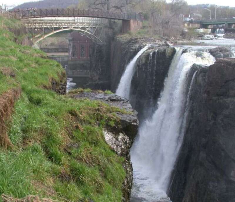 Great Falls of the Passaic River, showing the turbine housing of the Society for the Establishment of Useful Manufactures, Paterson
© 2004 Matthew Trump