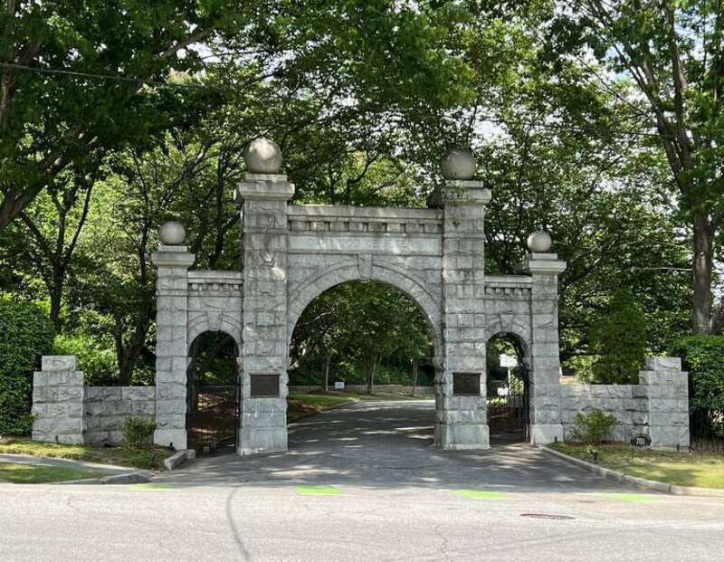 Historic Oakwood Cemetery entrance