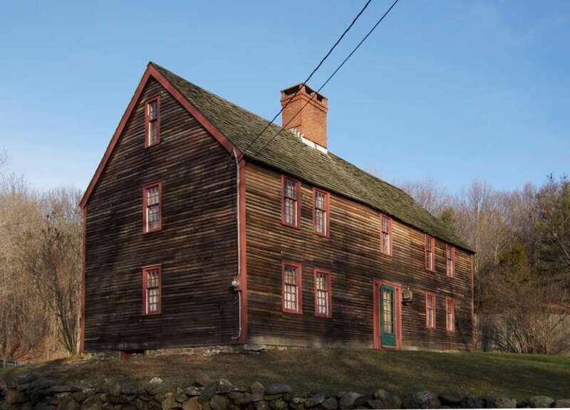 Hutchinson-Kimball House, c. 1700, an example of First Period architecture in Danvers, Massachusetts.