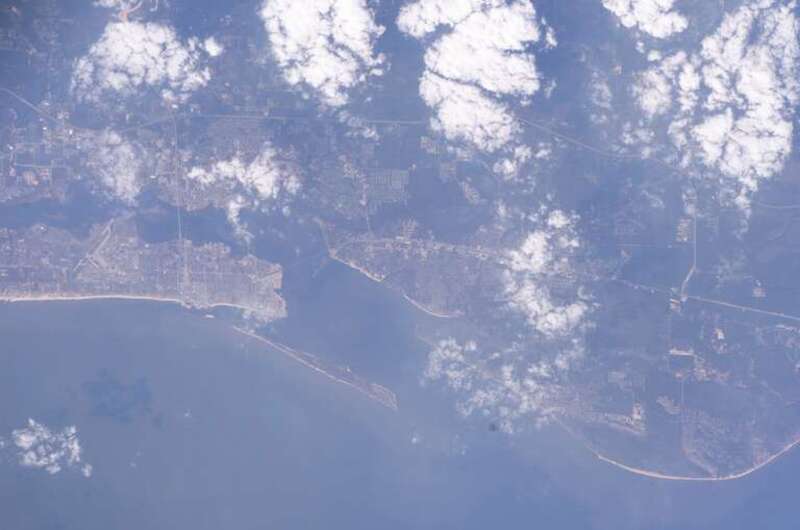 View of Mississippi taken during ISS Expedition 11.
