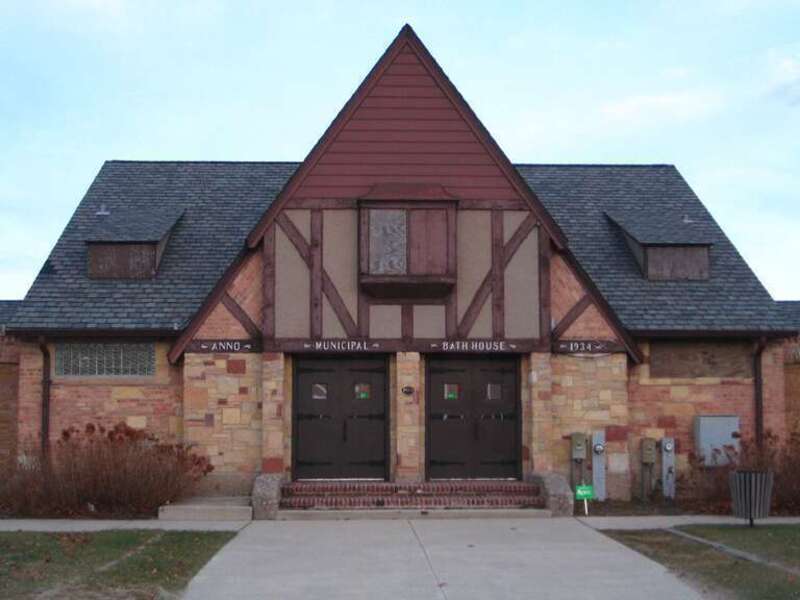 The Simmons Island Beach House, listed on the National Register of Historic Places.