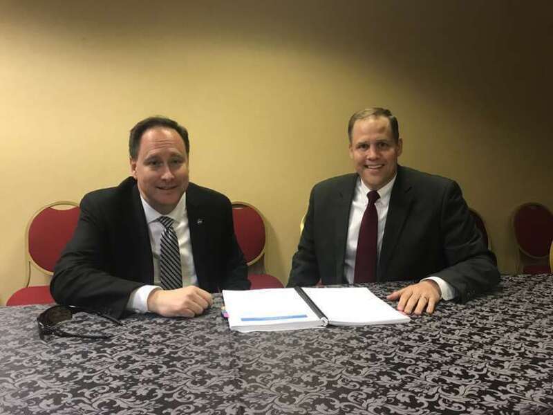 Acting NASA Administrator Robert Lightfoot with newly confirmed NASA Administrator Jim Bridenstine.