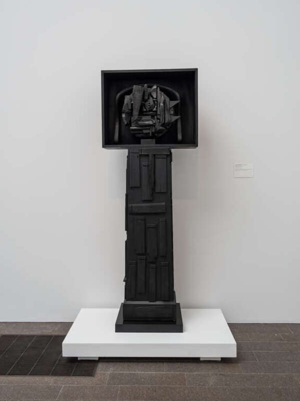 Louise Nevelson, Black Moon (1959)