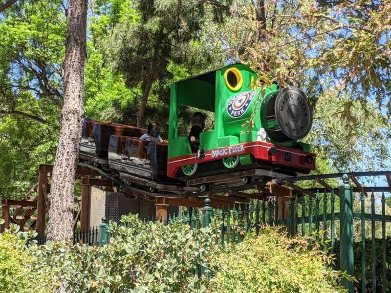 Magic Flyer's train.