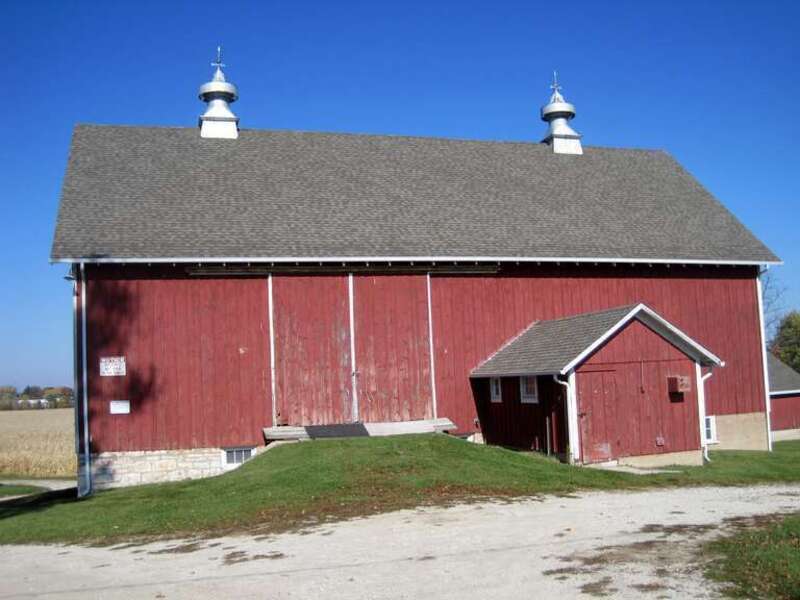 The gable bank barn at the McGovney–Yunker Farmstead, Mokena, IL