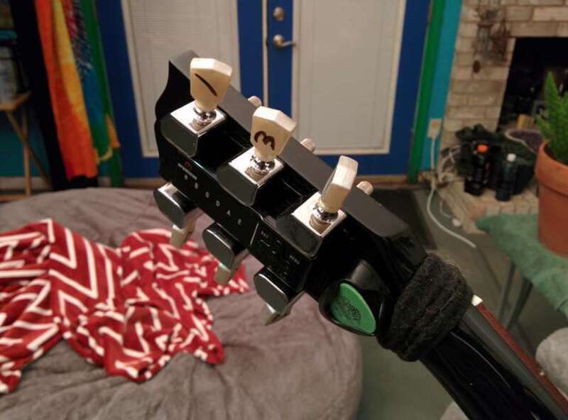 I've added another customization to my Les Paul - a pick holder.