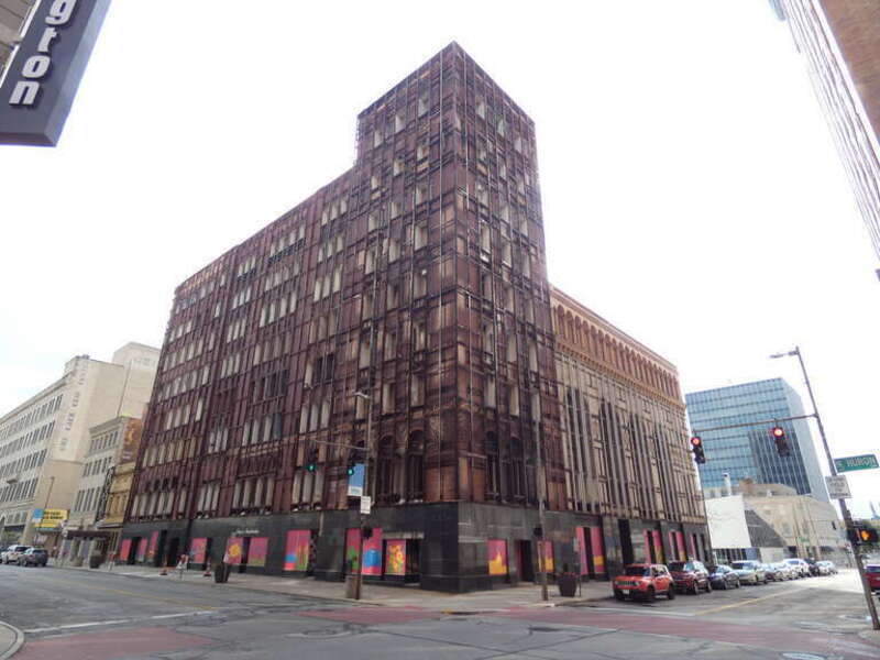 Photo showing the Nasby Building in downtown Toledo, Ohio.