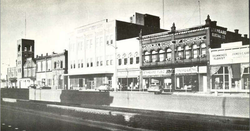 View of downtown Rocky Mount (http://digital.ncdcr.gov/u?/p249901coll22,66571)