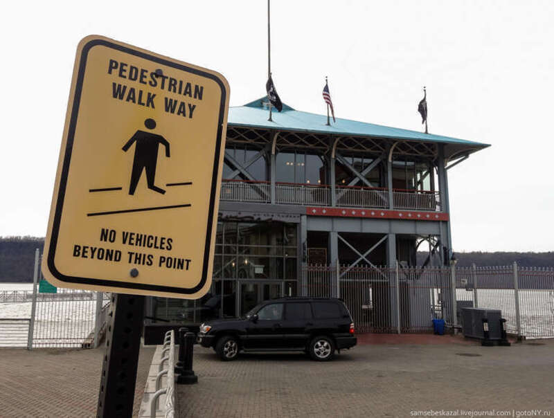 Image by Dennis Fraevich, requiring further identification/categorization.