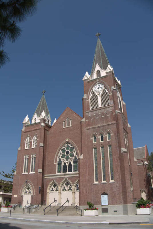 Dedicated on July 19, 1914 with capacity for 1,100 people, St. John's Lutheran Church in Orange, California is listed on the National Register of Historic Places.
