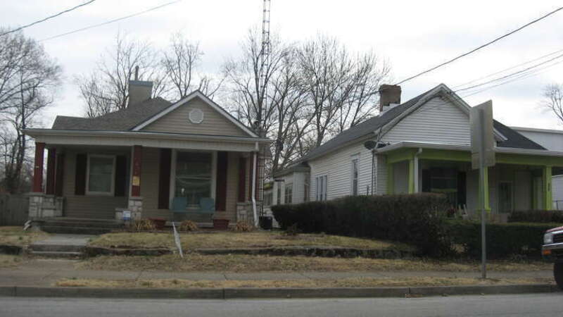 Houses on the southern side of the 400 block of State Street in Bowling Green, Kentucky, United States.  This neighborhood is part of the Shake Rag Historic District, a historic district that is listed on the National Register of Historic Places.