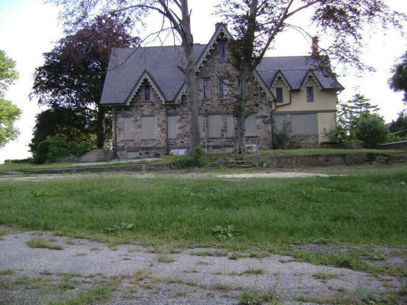 This is an image of a place or building that is listed on the National Register of Historic Places in the United States of America. Its reference number is 2001656.