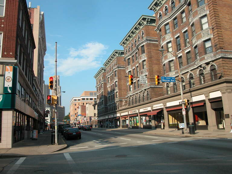 20050608 13 Forbes Ave. @ Meyran Ave.