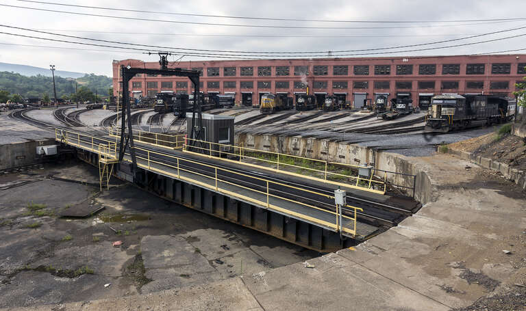 The turntable or transfer table at the Norfolk Southern Altoona Works, Altoona, Pennsylvania, USA
