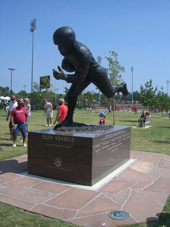 Billy Vessels statue in Heisman Park at Memorial Stadium Norman, OK