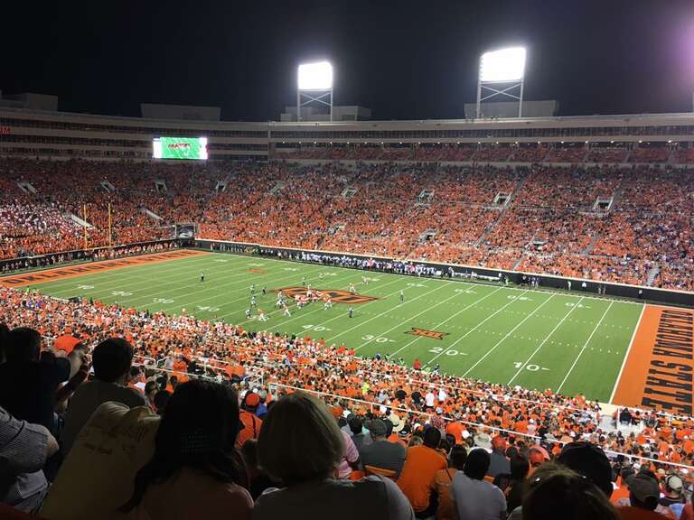 Interior of :en:Boone Pickens Stadium in the 2017 season opener against the Tulsa Golden Hurricane.