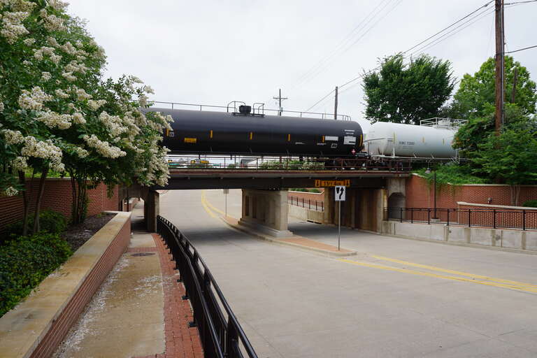 The Green Street railroad bridge in Longview, Texas (United States).