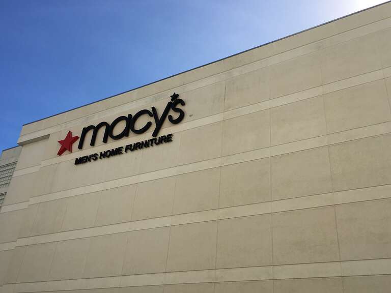 Macy's Aventura