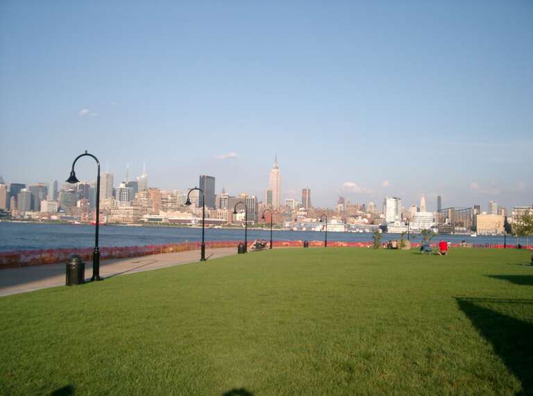 new york alo lejos vista desde hoboken...YEYE