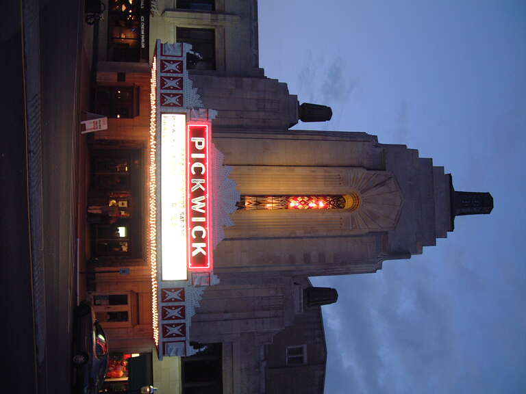 Facade of the Pickwick Theater in Park Ridge, Illinois