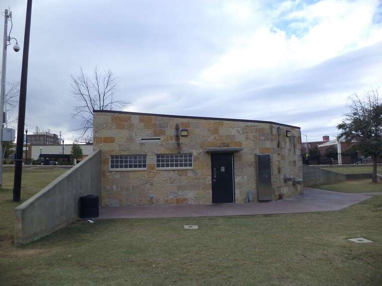 Riverfront Park public restrooms, Albany, Dougherty County, Georgia