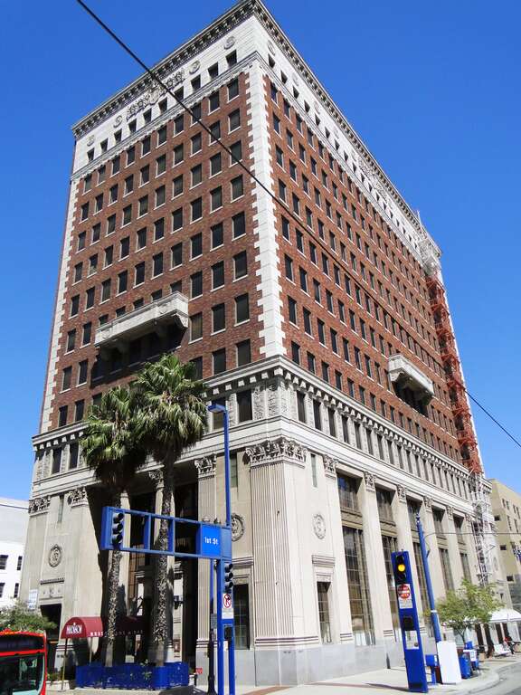 Security Pacific National Bank Building, also known as The Federal Bar, 102 Pine Ave., Long Beach, California (Long Beach Historic Landmark 16.52.470)