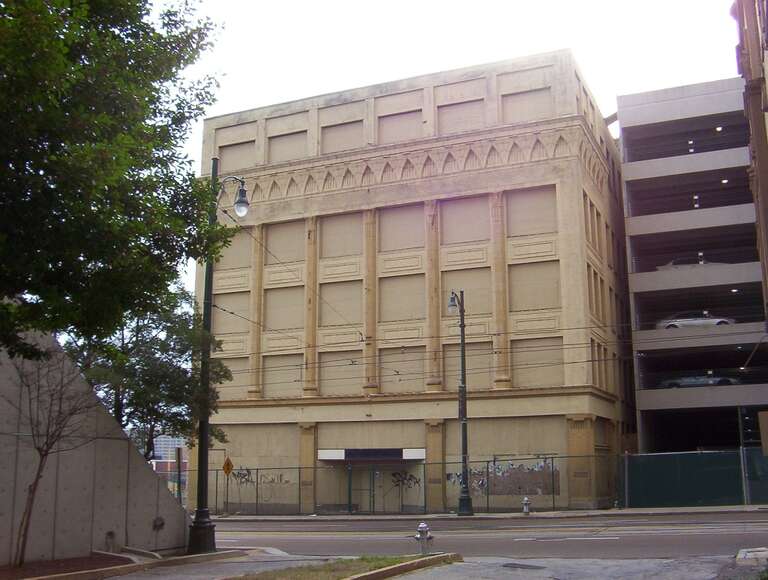 Toof Building, 195 Madison Ave, Memphis, TN, view from the north. The building is in the National Resister of Historic Places.