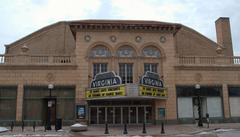 Virginia Theater (added 2003 - Building - #03001201) 203 W. Park Ave., Champaign, IL




This is an image of a place or building that is listed on the National Register of Historic Places in the United States of America. Its reference number is