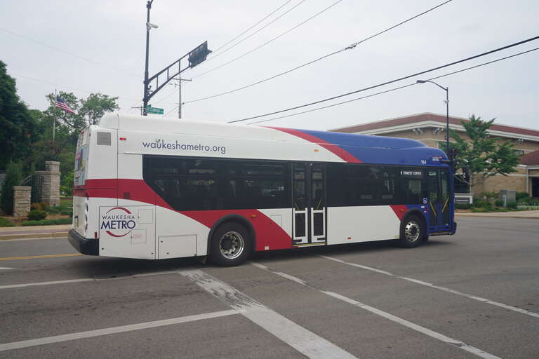 A Waukesha Metro Transit bus in Waukesha, Wisconsin (United States).