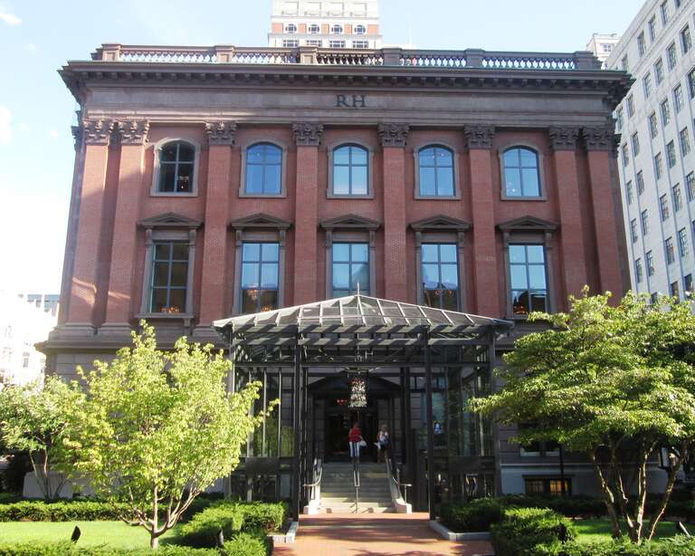 The New England Museum of Natural History was established by the Boston Society of Natural History, which was founded in 1830.  After occupying a number of temporary locations in Boston's Financial District, in 1864 the museum moved into a new