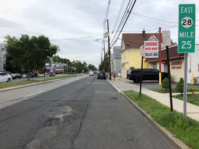 View east along New Jersey State Route 28 (Westfield Avenue) at Sherman Avenue in Roselle Park, Union County, New Jersey
