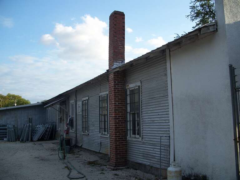 Ryan Bros Lumber Co., in Apopka, Florida




This is an image of a place or building that is listed on the National Register of Historic Places in the United States of America. Its reference number is 93000074.