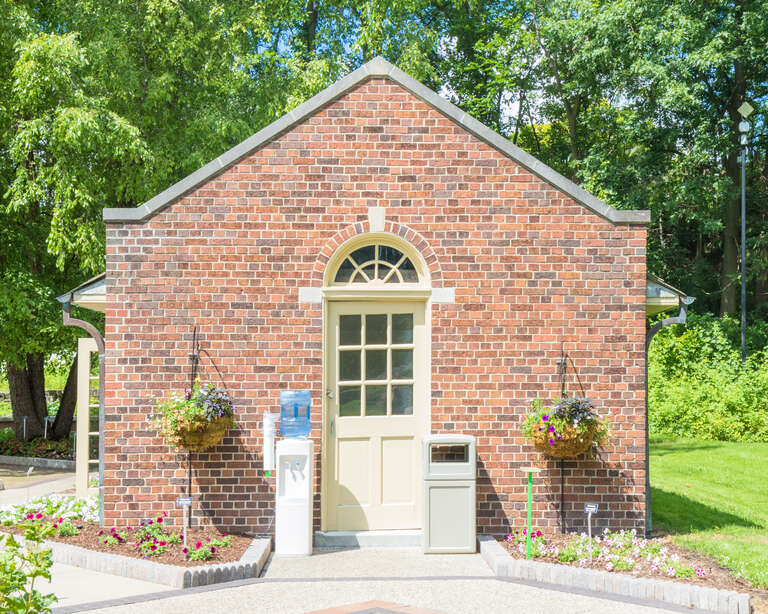 Applewood Estate, 1400 East Kearsley Street, Flint, Michigan.