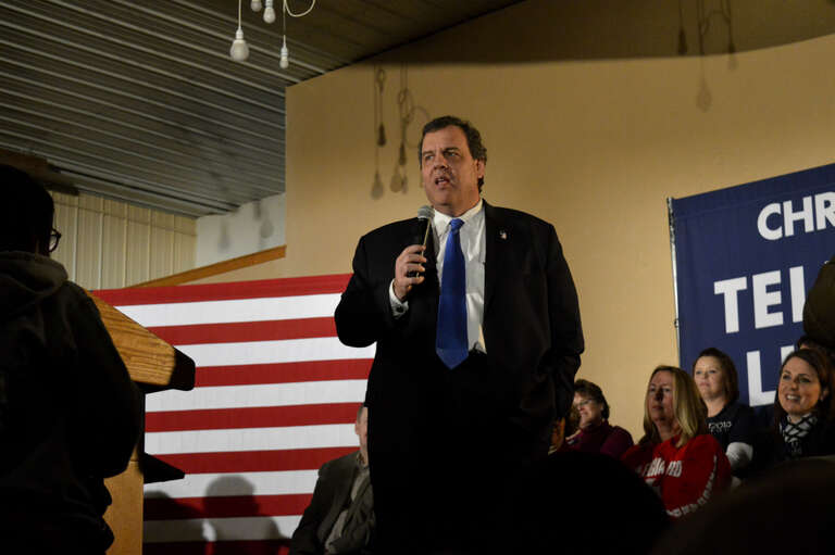 New Jersey Gov. Chris Christie, 2016 Republican presidential candidate, speaks at a rally at Prairie Moon Winery in Ames, Iowa on Sunday, Jan. 31, 2016.

Mandatory credit to Alex Hanson if used elsewhere.