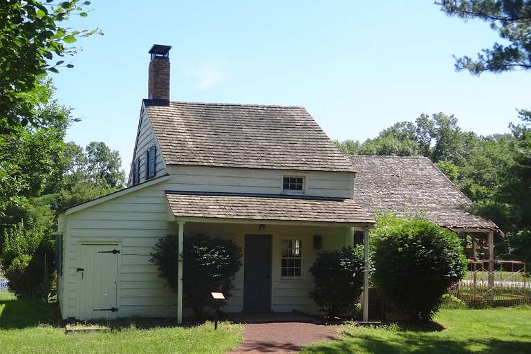 Fitzrandolph House at East Jersey Olde Towne Village.