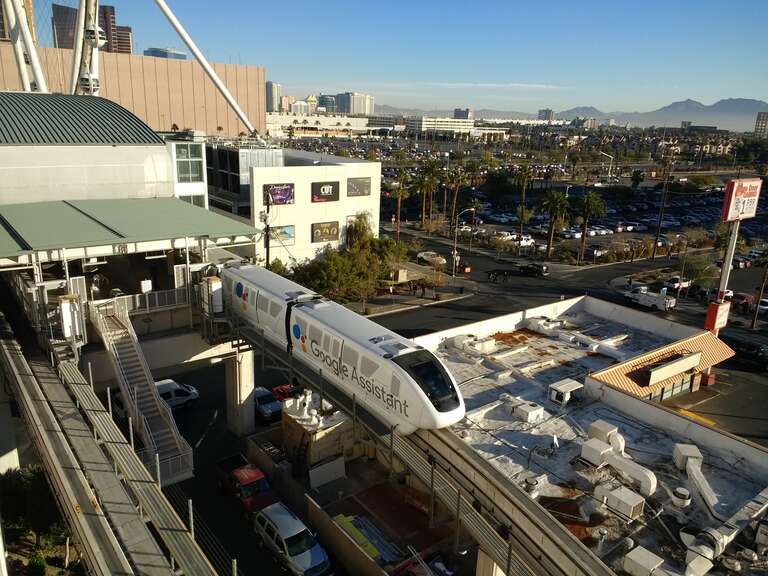 Train arriving at Flamingo &amp;amp; Caesars Palace monorail station on the Las Vegas Monorail.