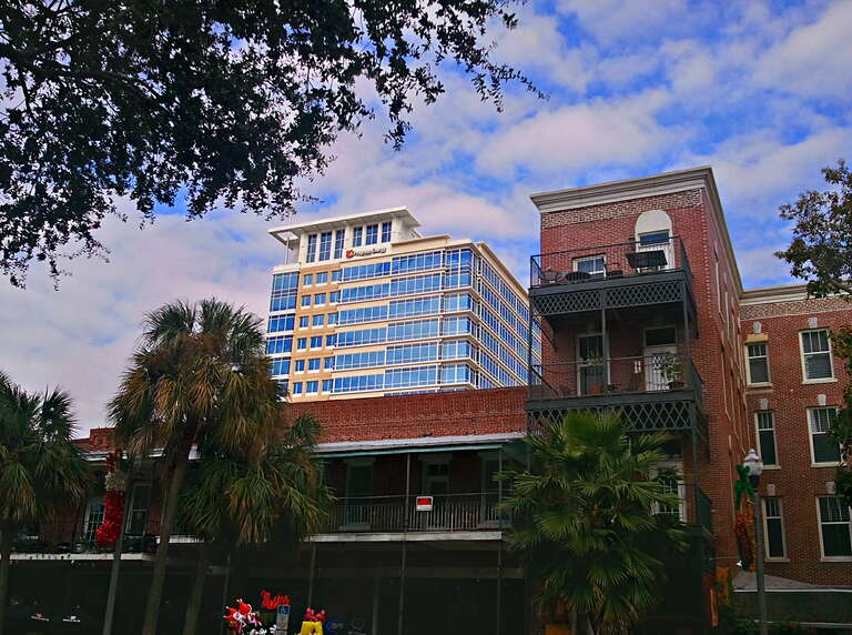 Showing the Detroit Hotel, and Progress Energy building.